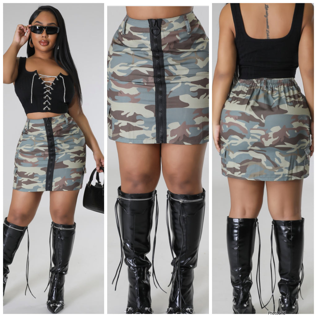 Cadet shorty (Camo Skirt)